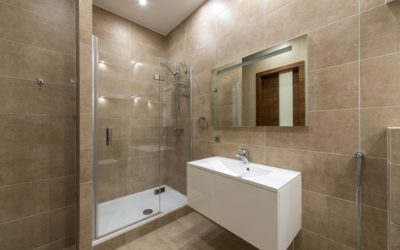 How To Decide Between Sliding And Hinged Shower Doors